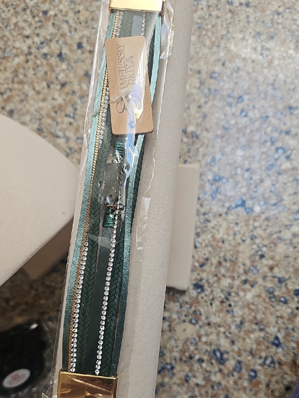 Women’s Emerald Rhinestone Multi-Detail Magnetic Bracelet